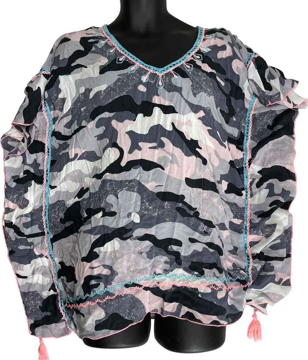 Surf Gypsy Top Womens Size M Pink Camouflage Crochet Cover Up Short Sleeve VNeck
